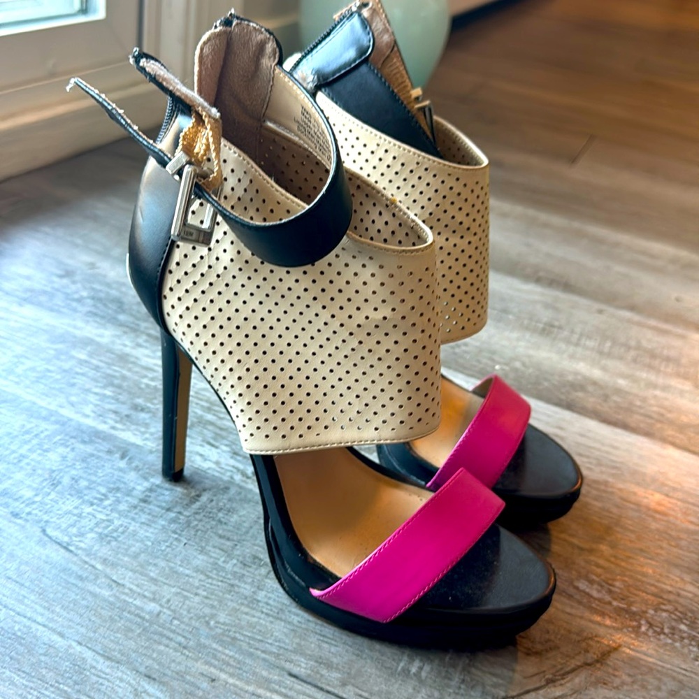 Juicy Couture Fabulous Pink, Black & Tan Heels